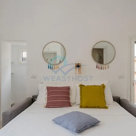 The New St. Peter's Little Stone Apartment