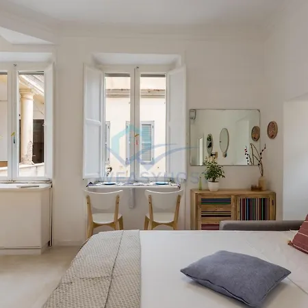 The New St. Peter's Little Stone Apartment *