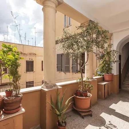 The New St. Peter's Little Stone Apartment