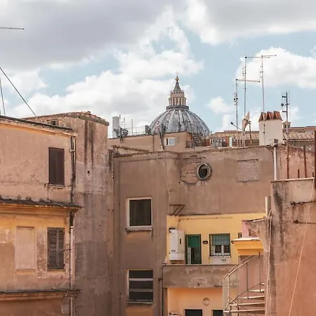 The New St. Peter's Little Stone Apartment *