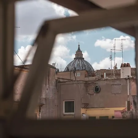 The New St. Peter's Little Stone Apartment Rome